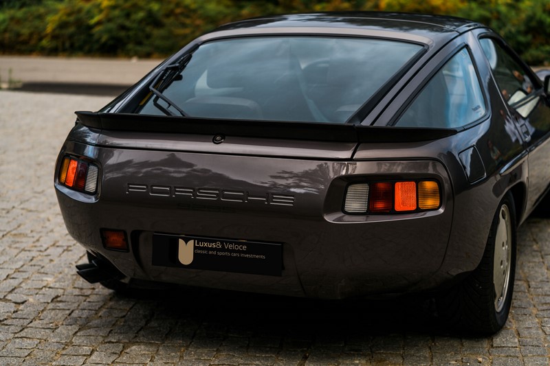 1981 Porsche 928 Jubilee